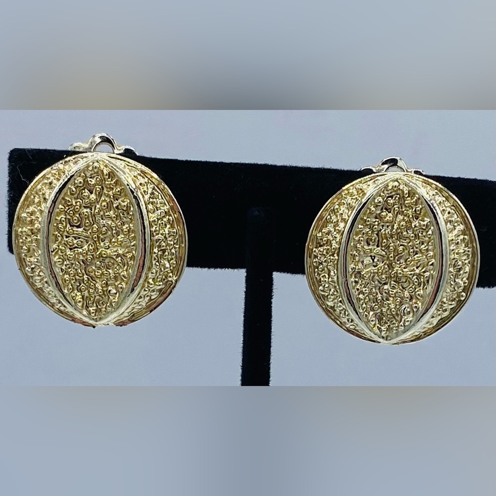 Vintage Signed Coro Textured Gold Tone Round Clip On Earrings Retro Midcentury